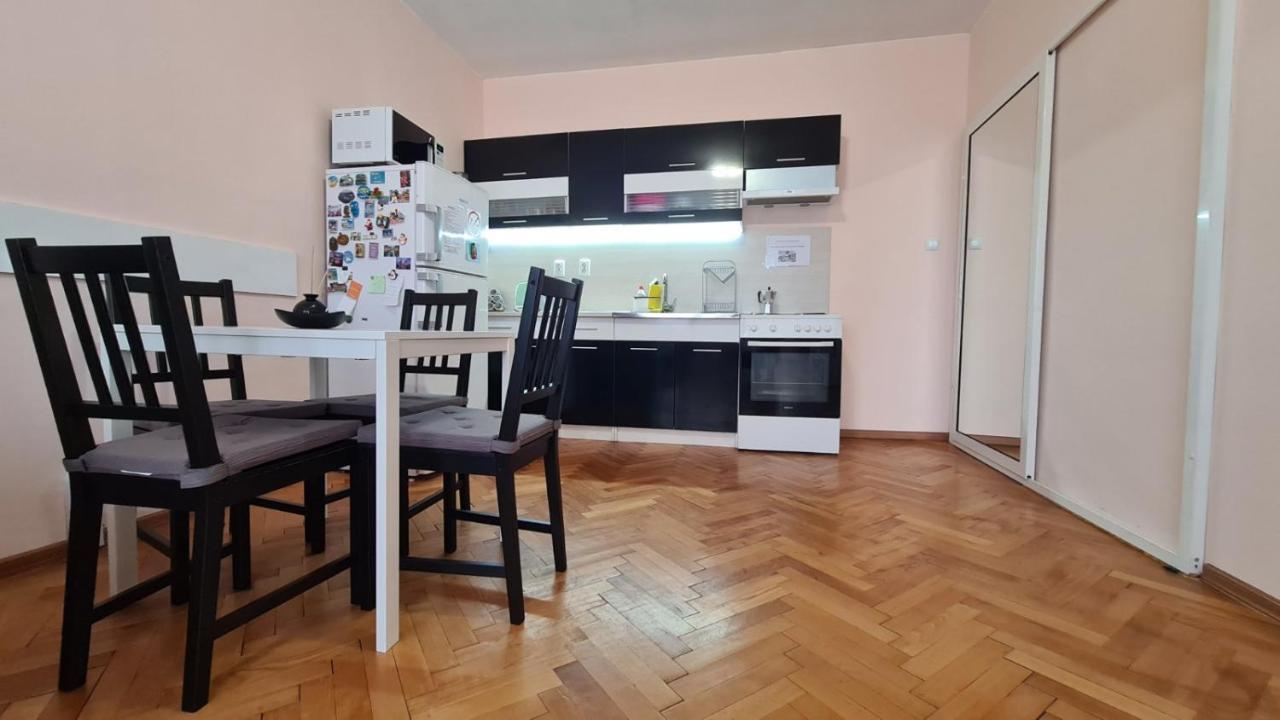 Lovely City Center 1Bd, 1Bt Apartment Sófia Exterior foto